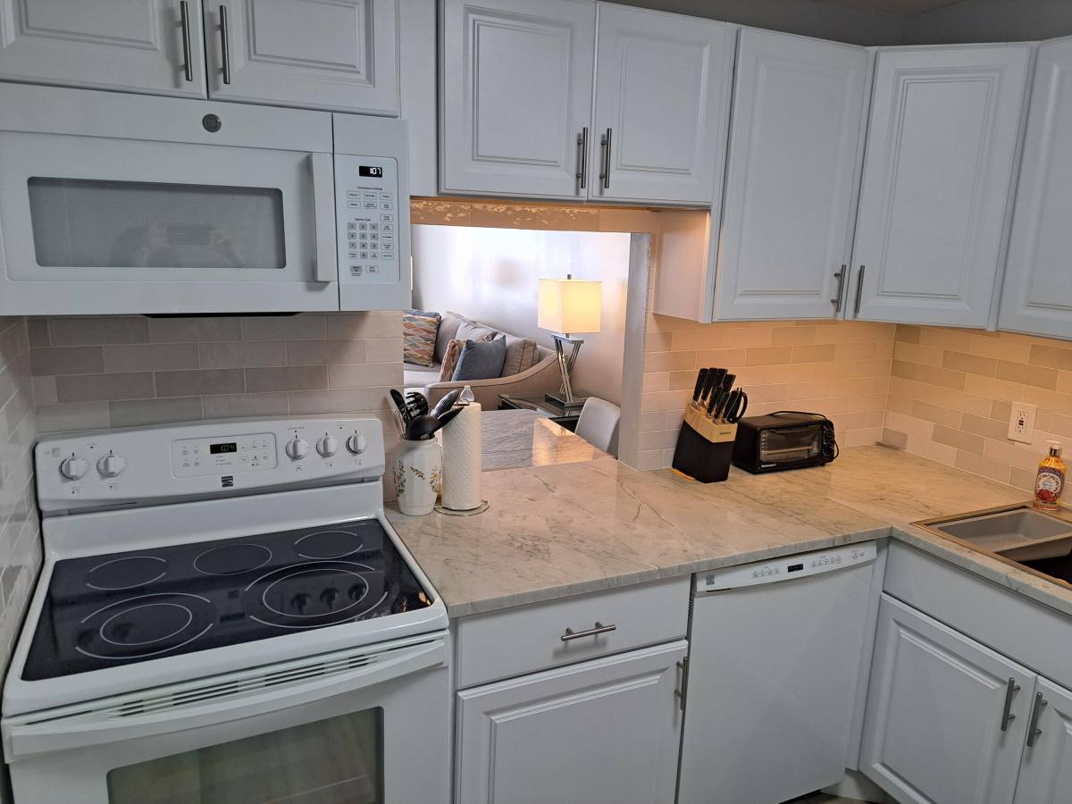Condo for rent at 1502 S Lakeside Dr #208, Lake Worth Beach, FL 33460