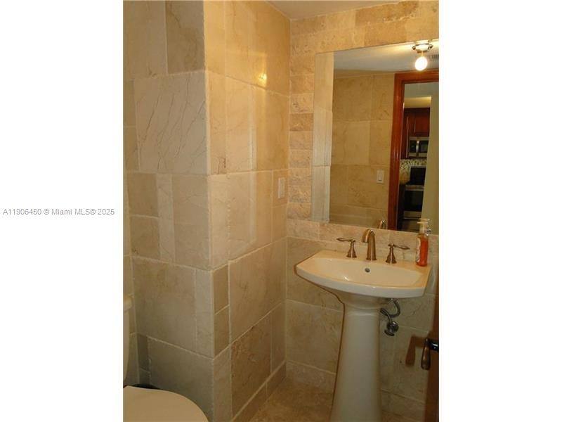 Condo for rent at 2801 NE 183rd St #28011411W, North Miami Beach, FL 33160