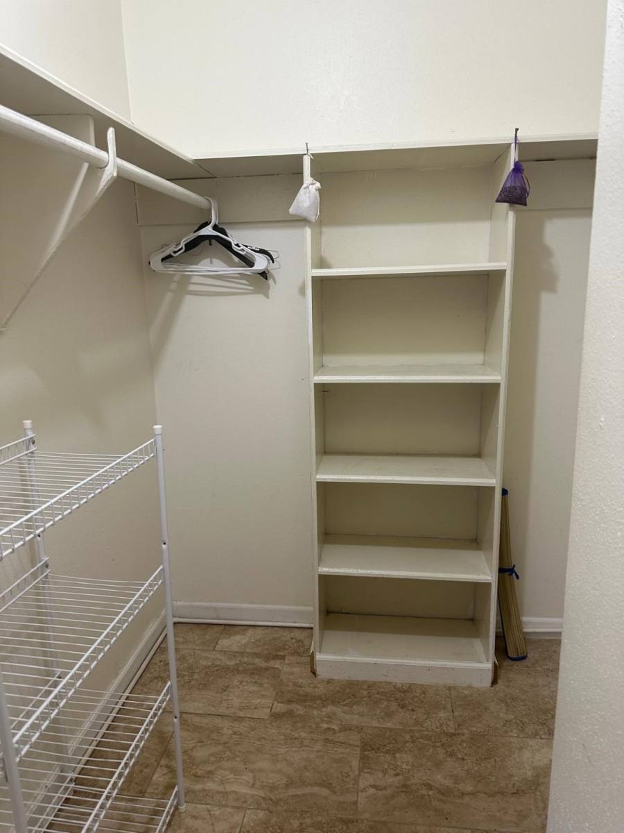 Apartment for rent at 6410 Del Monte Dr #114, Houston, TX 77057