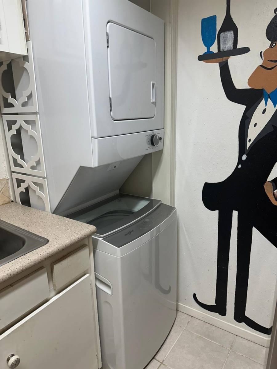 Apartment for rent at 6410 Del Monte Dr #114, Houston, TX 77057