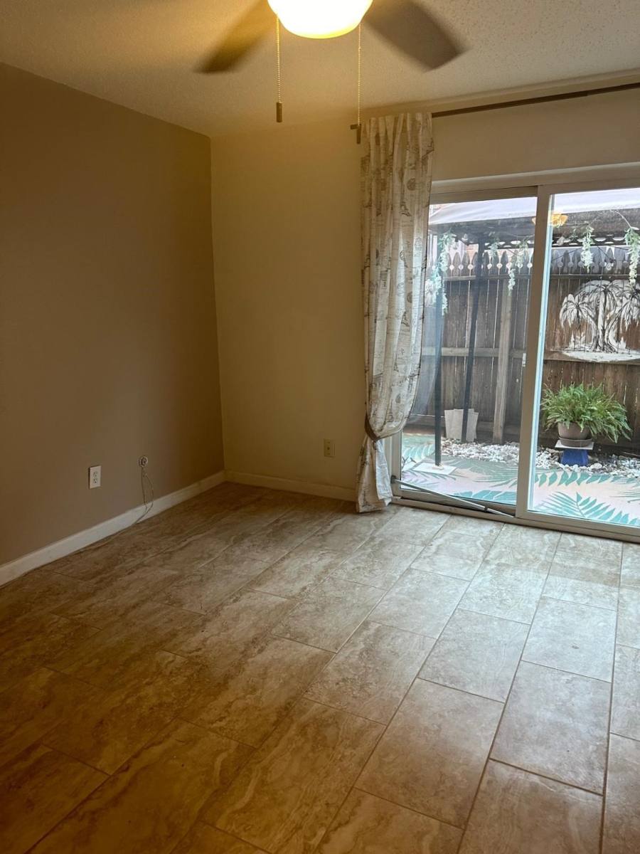 Apartment for rent at 6410 Del Monte Dr #114, Houston, TX 77057