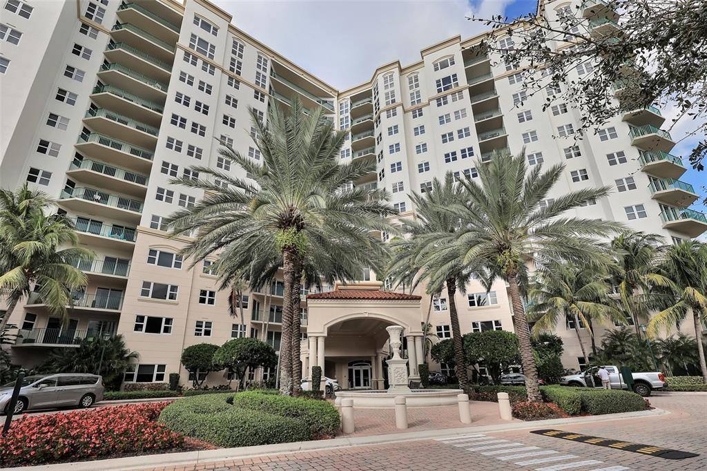 Apartment for rent at 19900 E Country Club Dr #418, Miami, FL 33180
