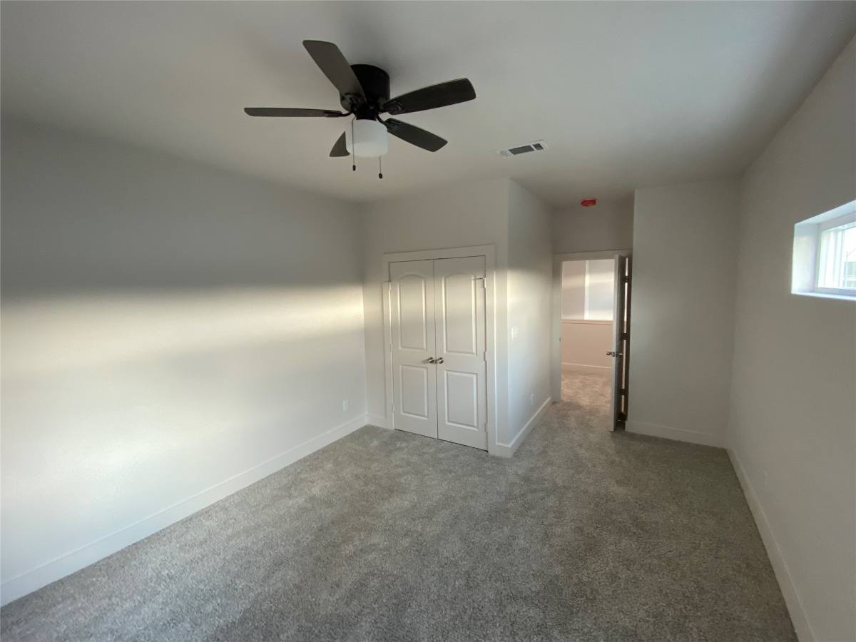 Apartment for rent at 9737 Fabiola Dr, Houston, TX 77075