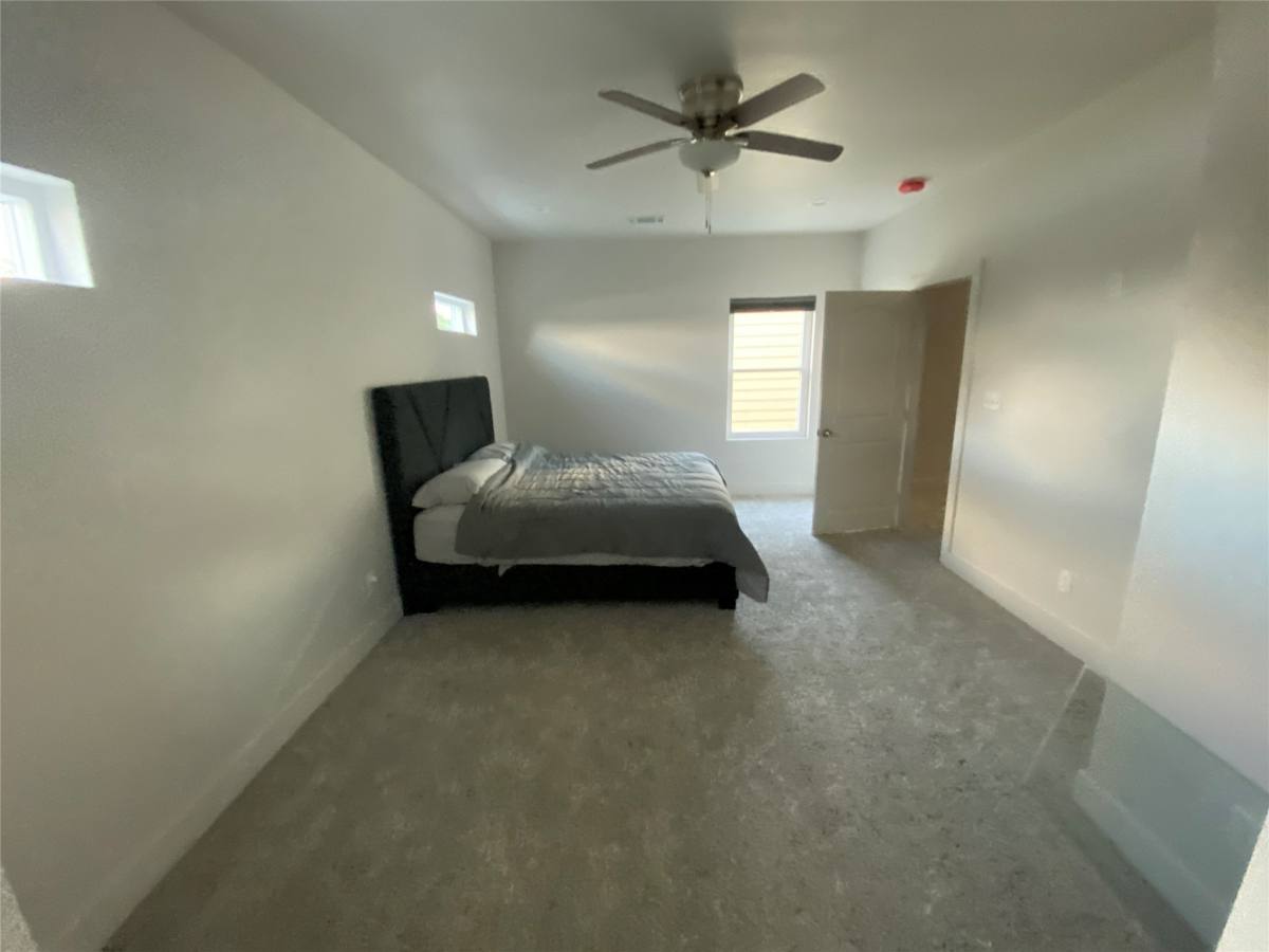Apartment for rent at 9737 Fabiola Dr, Houston, TX 77075