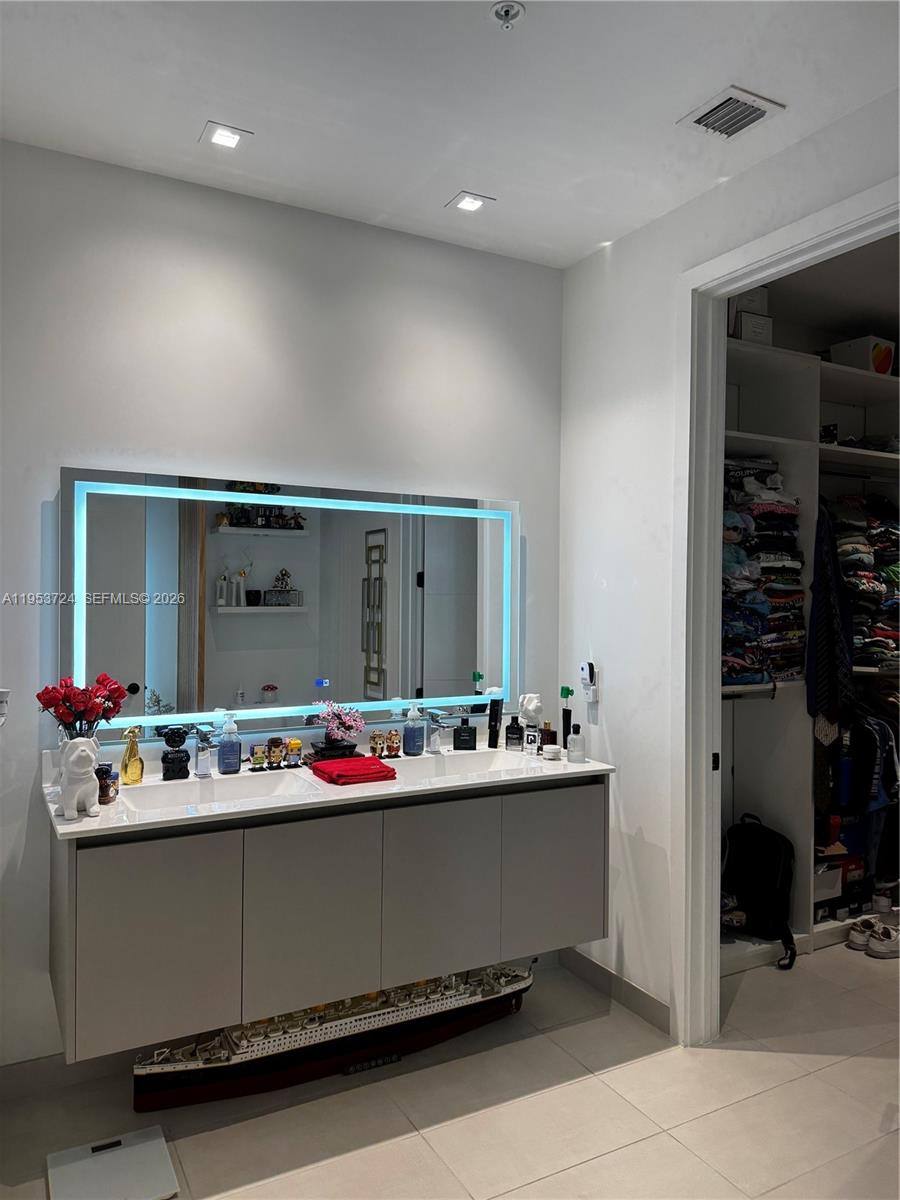 Condo for rent at 1030 15th St #316, Miami Beach, FL 33139