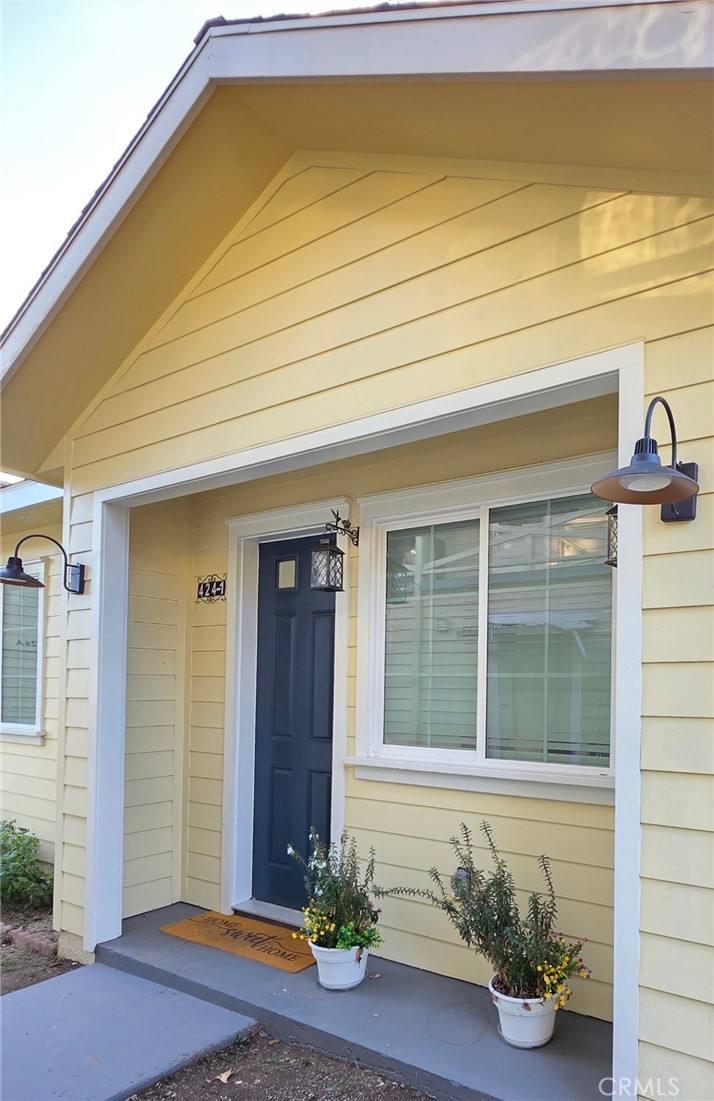 Apartment for rent at 424 Concord Ave #424-1, Monrovia, CA 91016