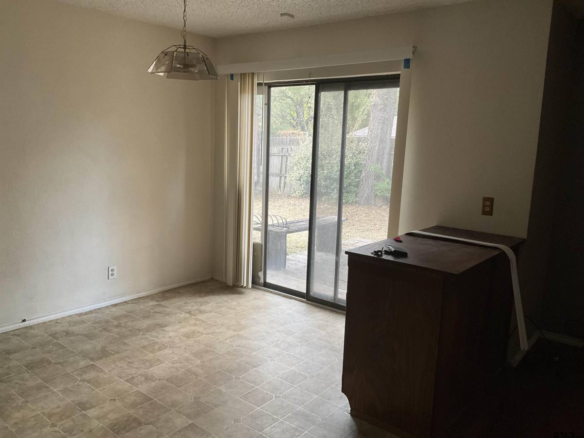 Apartment for rent at 8307 Garrett Dr, Tyler, TX 75703