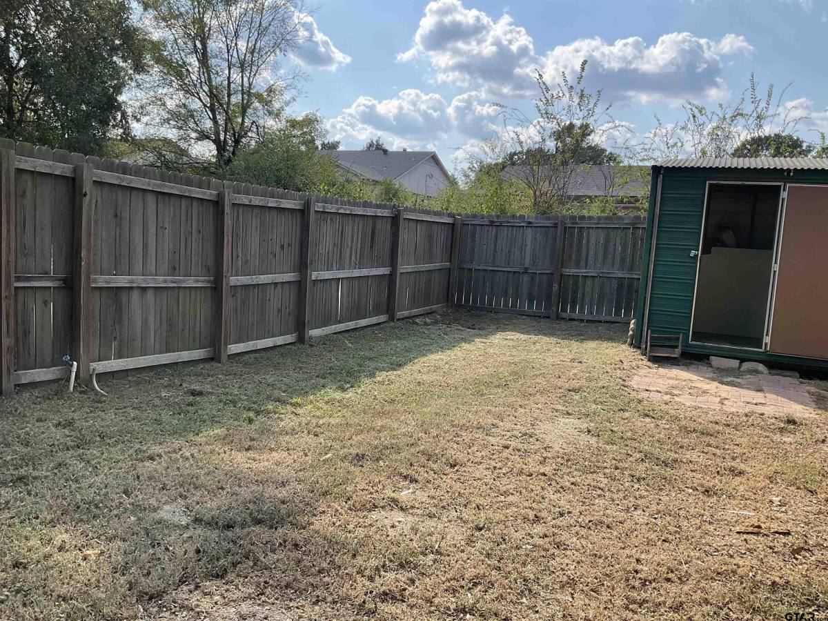 Apartment for rent at 8307 Garrett Dr, Tyler, TX 75703