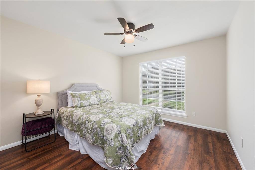 Apartment for rent at 1221 Oney Hervey Dr, College Station, TX 77840