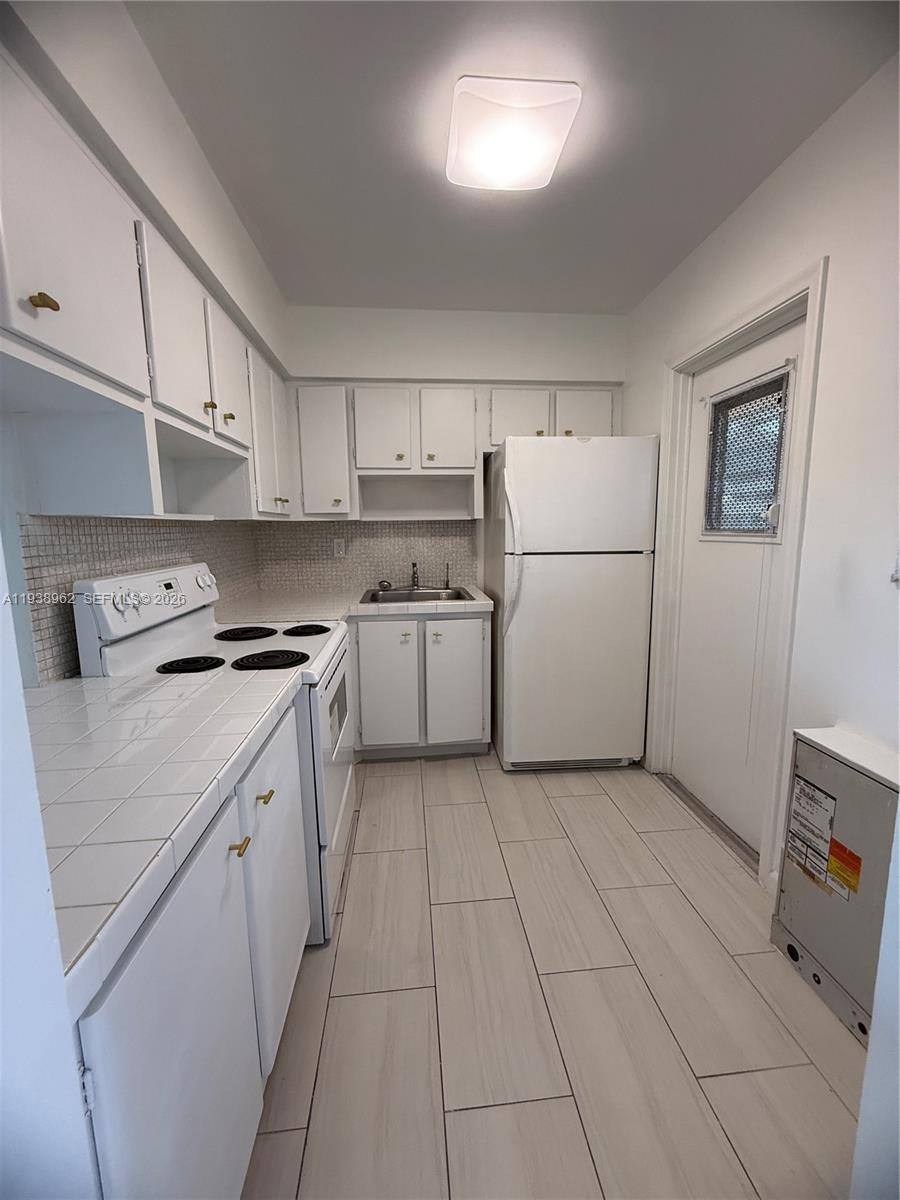 Apartment for rent at 2880 NE 203rd St #26, Miami, FL 33180