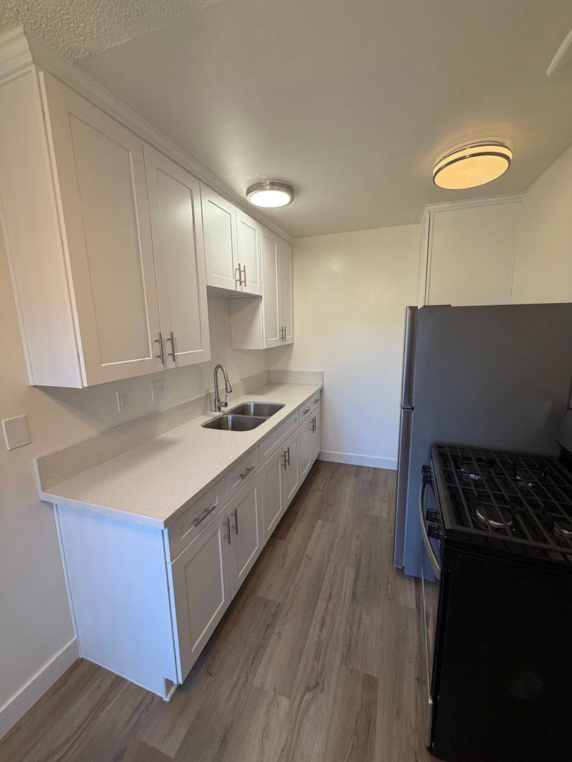 Apartment for rent at 4219 E 4th St, Long Beach, CA 90814