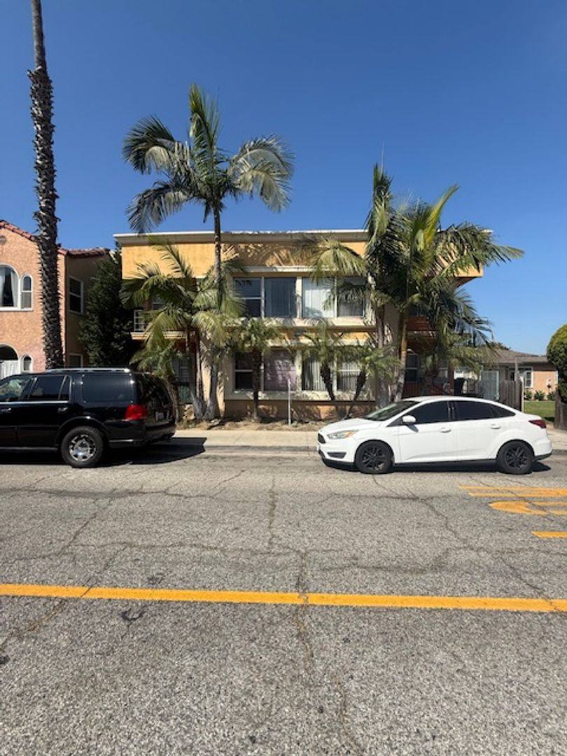Apartment for rent at 4219 E 4th St, Long Beach, CA 90814