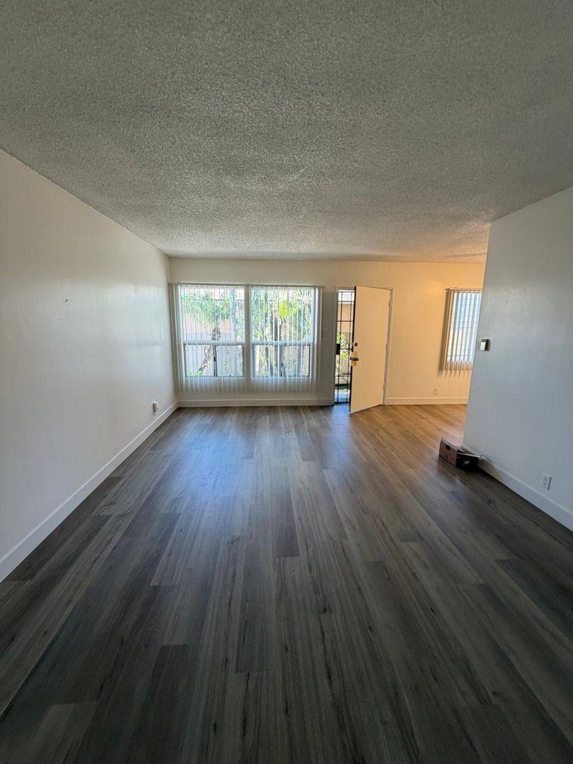 Apartment for rent at 4219 E 4th St, Long Beach, CA 90814