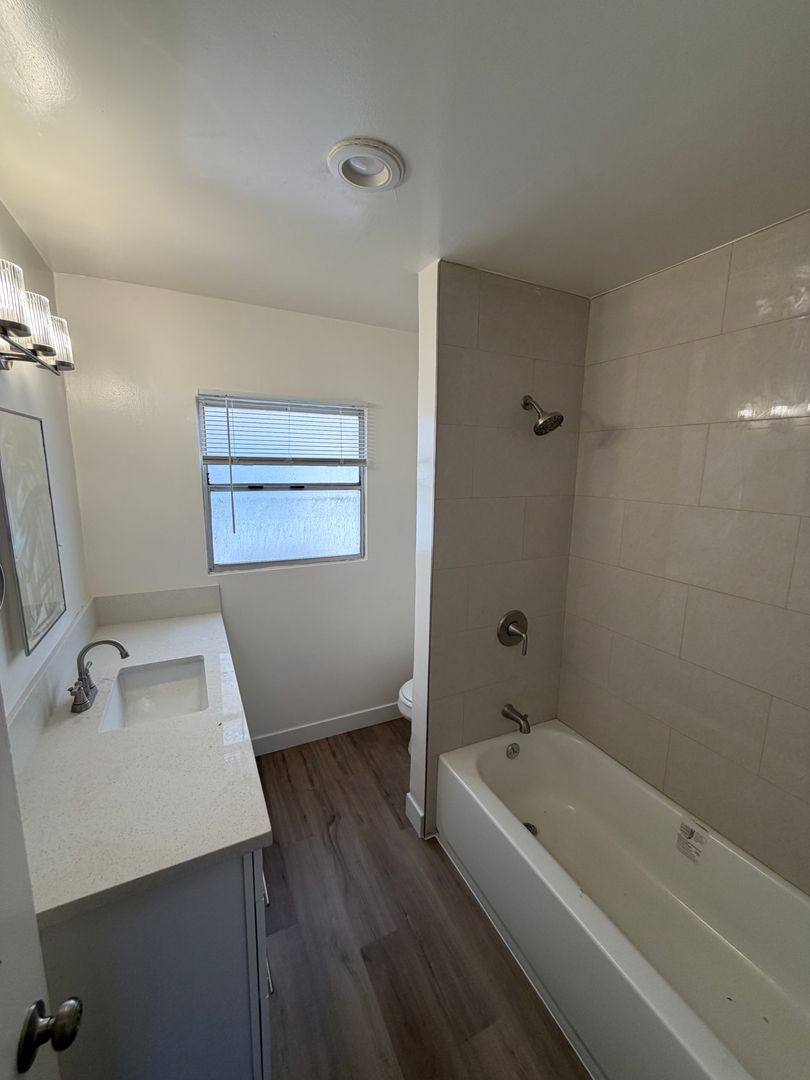 Apartment for rent at 4219 E 4th St, Long Beach, CA 90814