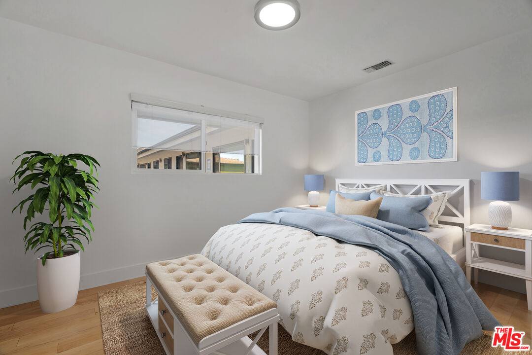 Apartment for rent at 119 Paloma Ave #119M, Venice, CA 90291