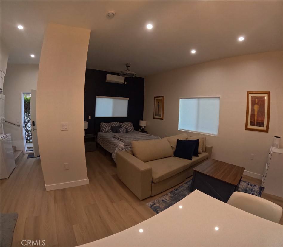 Apartment for rent at 12329 Oxford Ave, Hawthorne, CA 90250