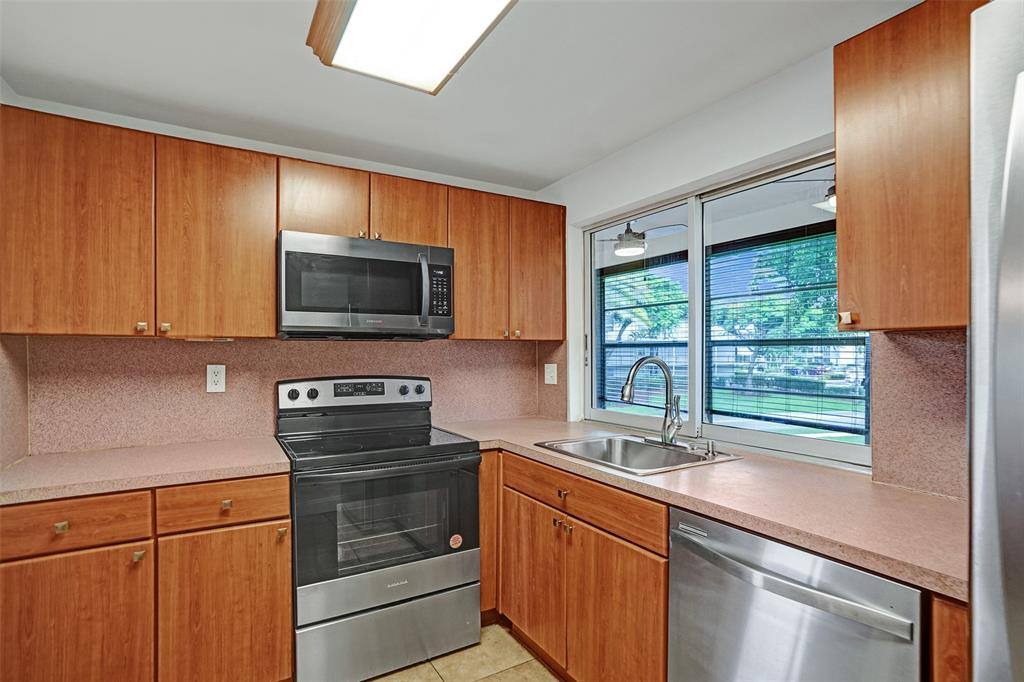Condo for rent at 9351 Lime Bay Blvd #201, Fort Lauderdale, FL 33321