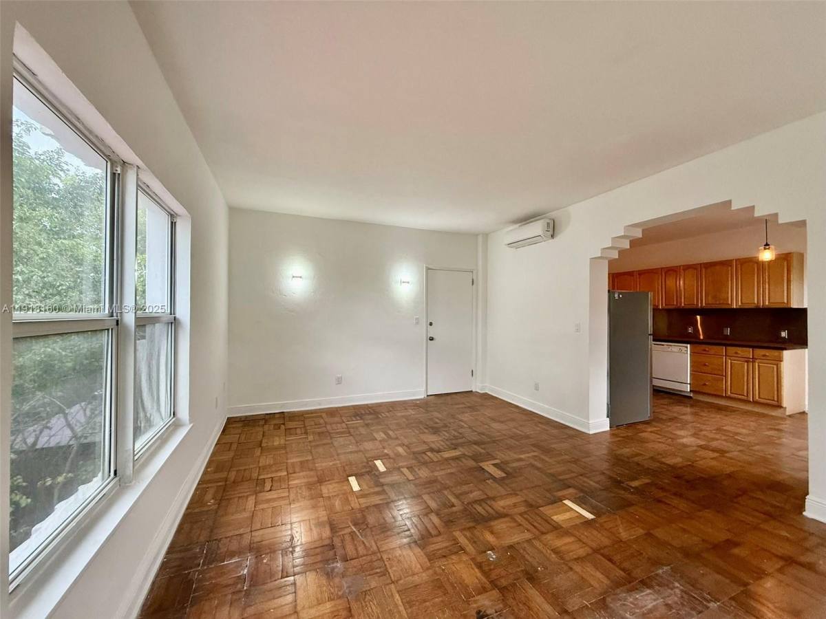Apartment for rent at 4035 Meridian Ave #306, Miami Beach, FL 33140