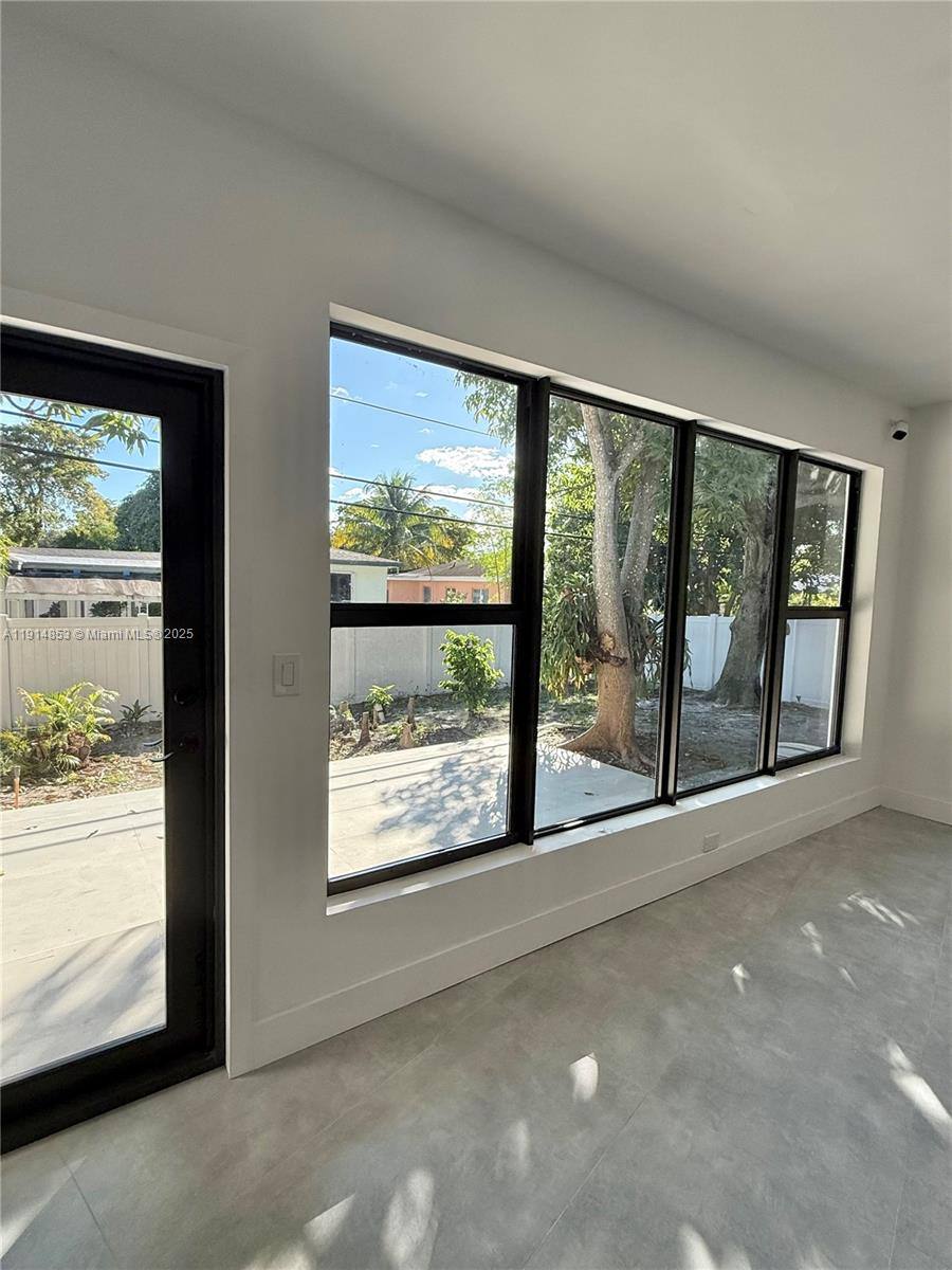 Apartment for rent at 12615 N Miami Ave, Miami, FL 33168