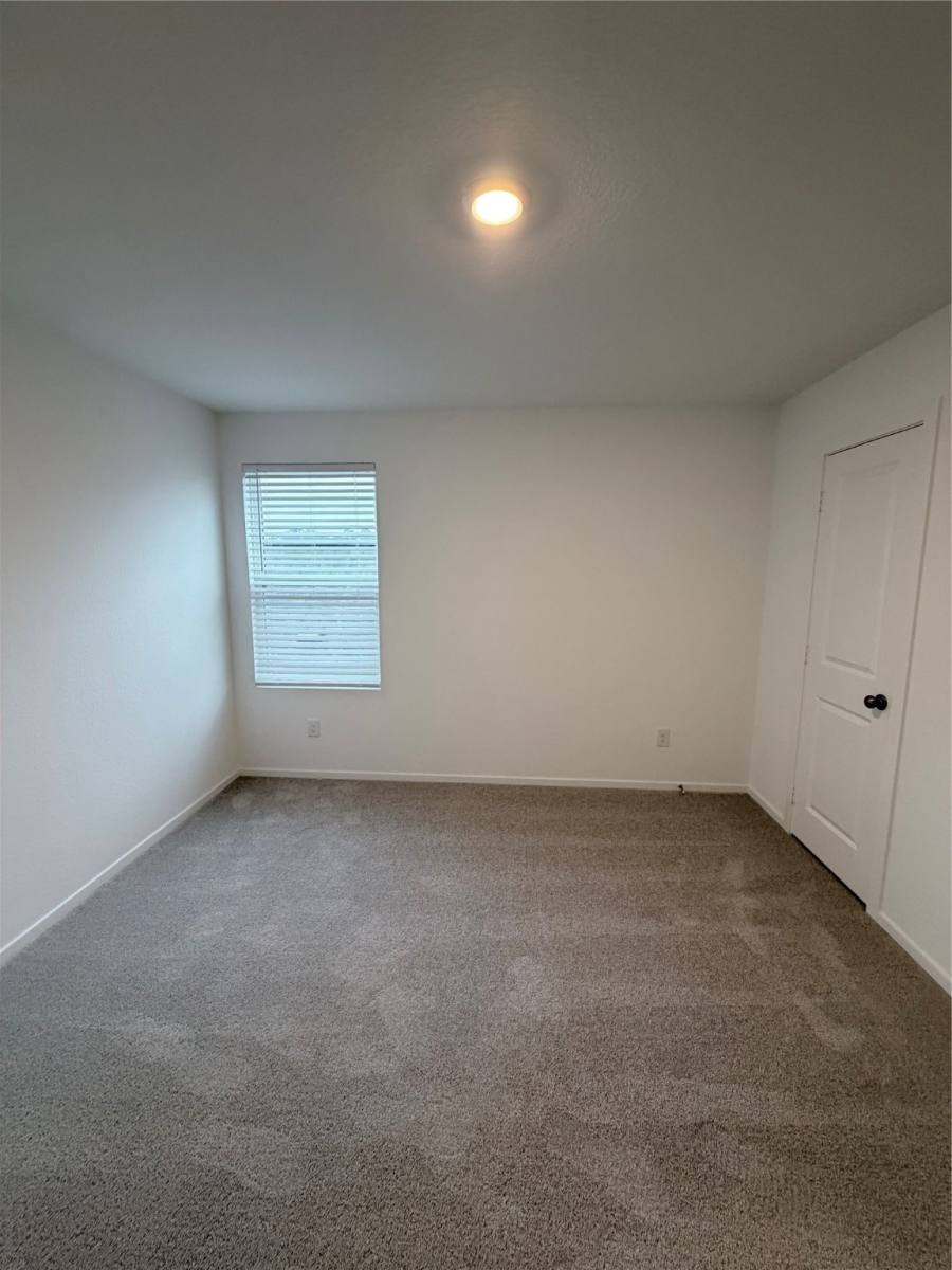 Apartment for rent at 18712 Loom Dr, Conroe, TX 77306