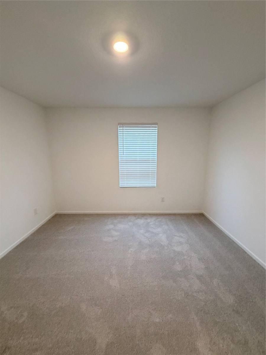 Apartment for rent at 18712 Loom Dr, Conroe, TX 77306