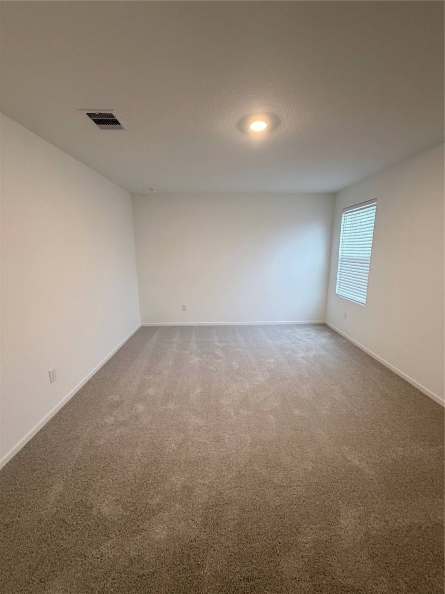 Apartment for rent at 18712 Loom Dr, Conroe, TX 77306