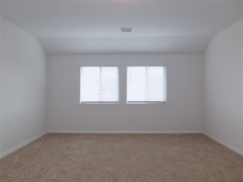 Apartment for rent at 1111 Saddle Ridge Dr, Aubrey, TX 76227