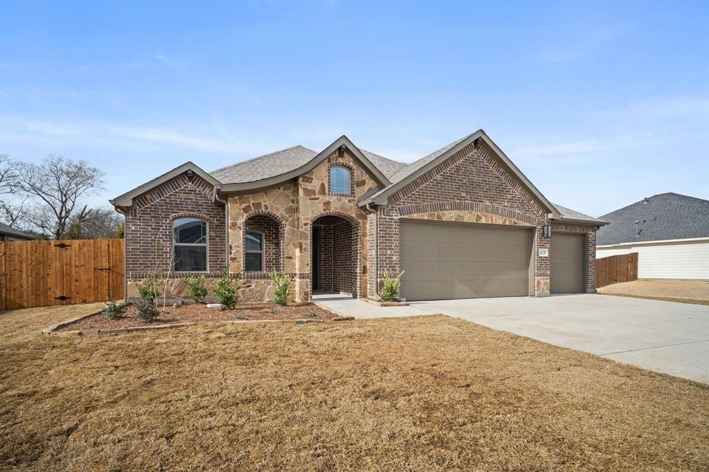 Apartment for rent at 618 Kyle Dr #618, Tioga, TX 76271