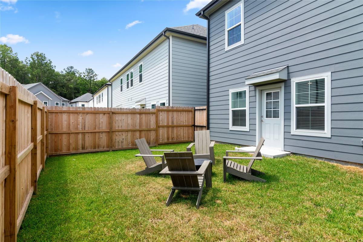 Apartment for rent at 28328-311 Birnham Woods Dr, Spring, TX 77386