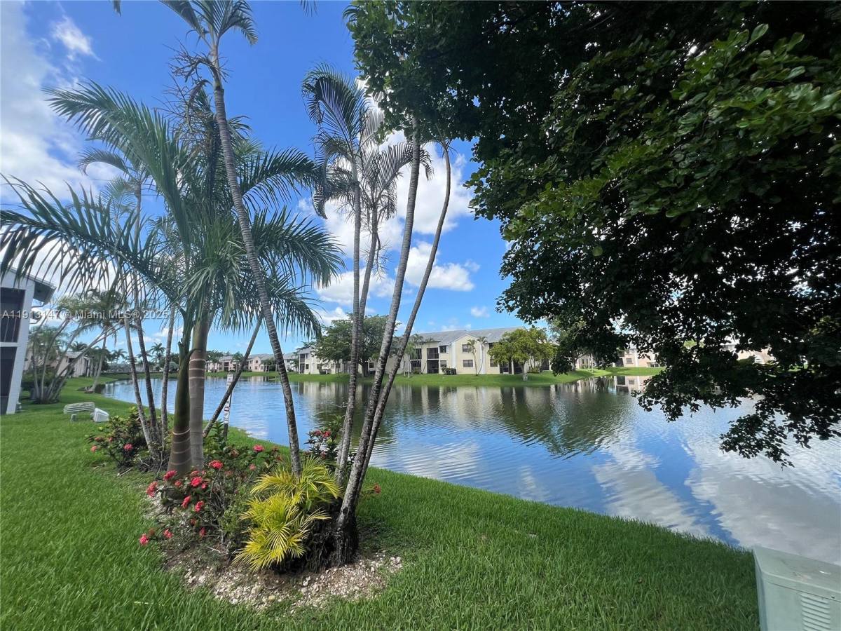 Apartment for rent at 820 N Franklin Ave #820820A, Homestead, FL 33034