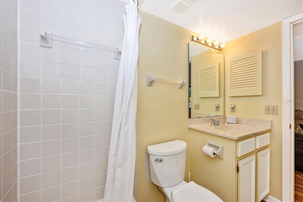 5219 Lake Village Dr #21, Sarasota, FL 34235 - Condo For Rent - Image 9