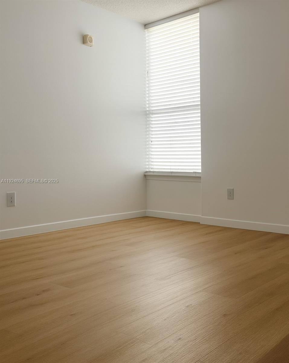 Apartment for rent at 2020 NE 135th St #903, Miami, FL 33181