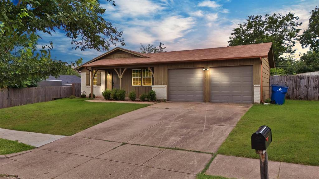 Apartment for rent at 824 E Prairie View Rd #824, Crowley, TX 76036