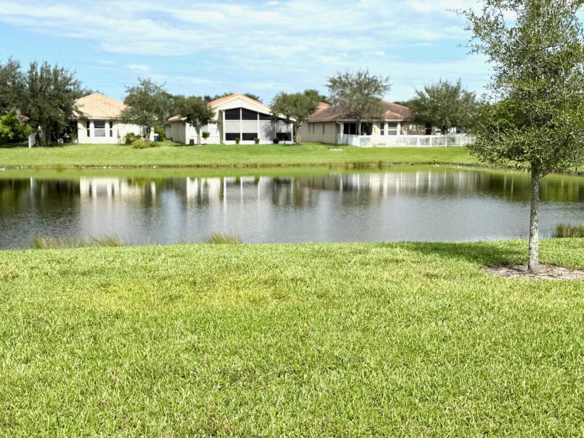 Apartment for rent at 4208 Troon Place, Fort Pierce, FL 34947