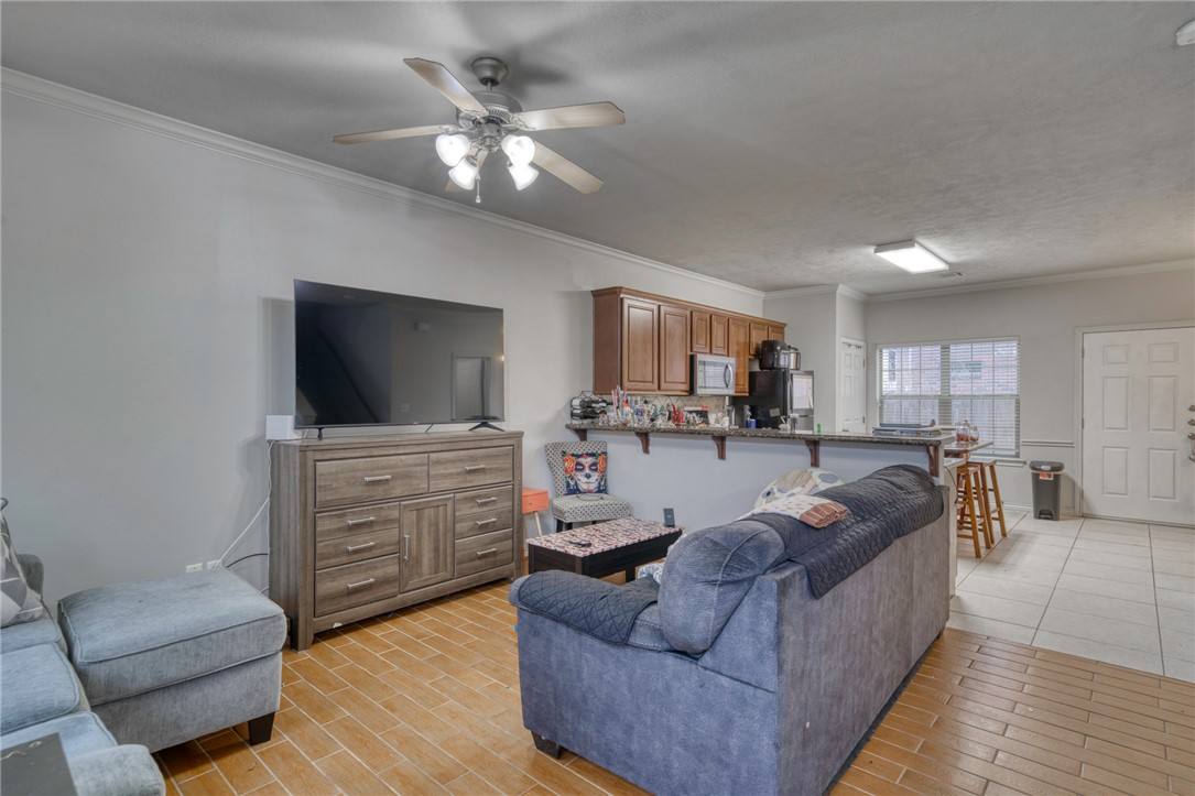 Condo for rent at 136 Forest Dr #136, College Station, TX 77840