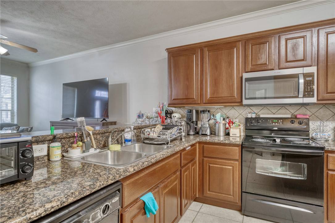 Condo for rent at 136 Forest Dr #136, College Station, TX 77840
