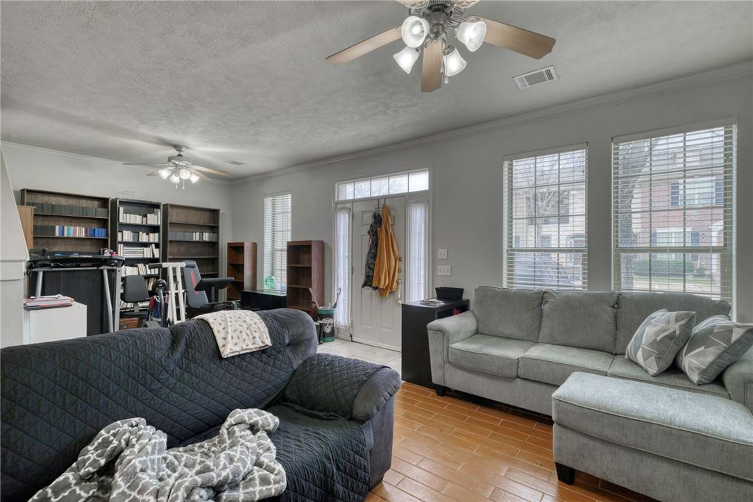 Condo for rent at 136 Forest Dr #136, College Station, TX 77840