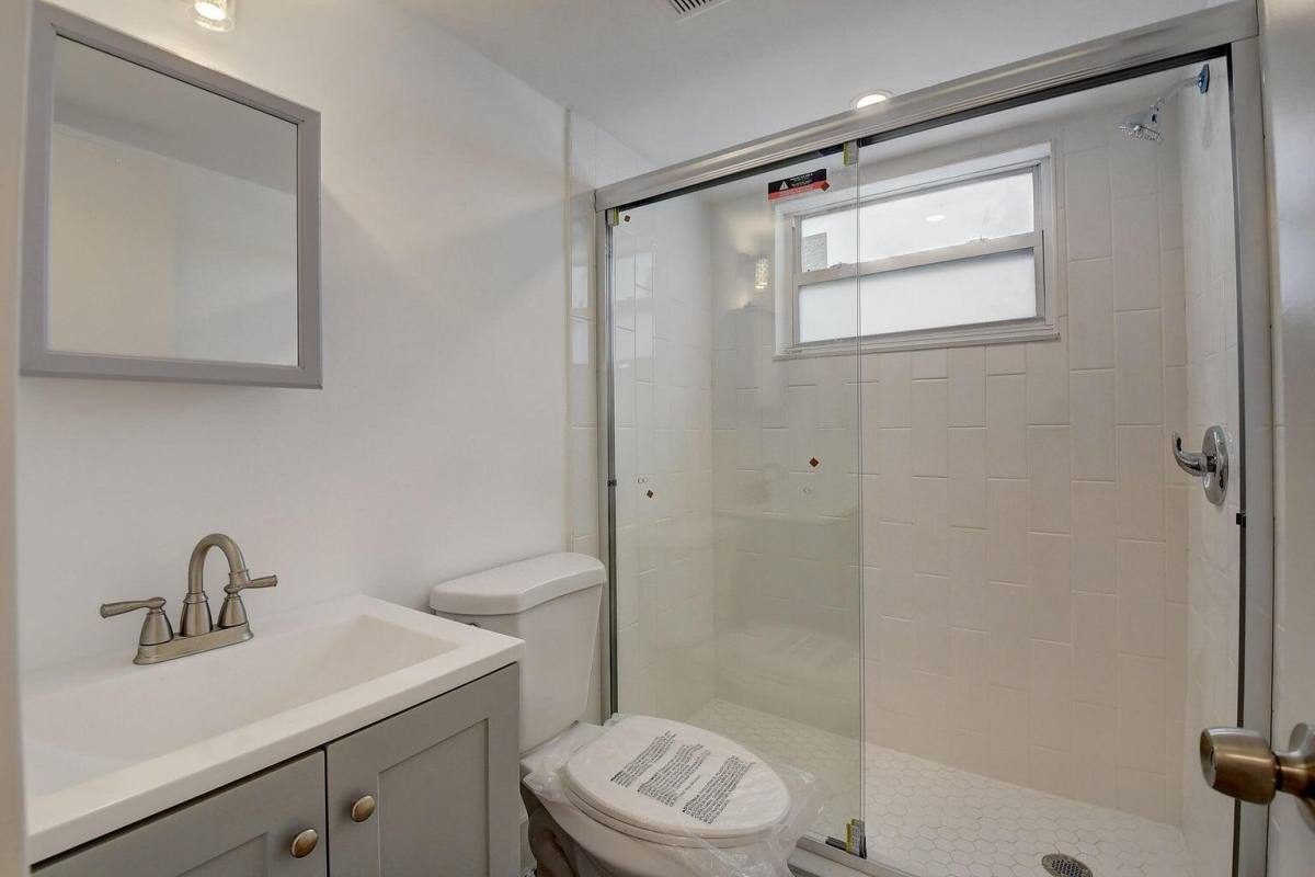 Apartment for rent at 525 S Broadway #525, Lake Worth, FL 33462