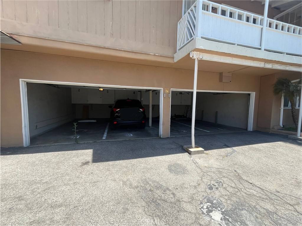 Apartment for rent at 11901 Washington Blvd #11901E, Los Angeles, CA 90066