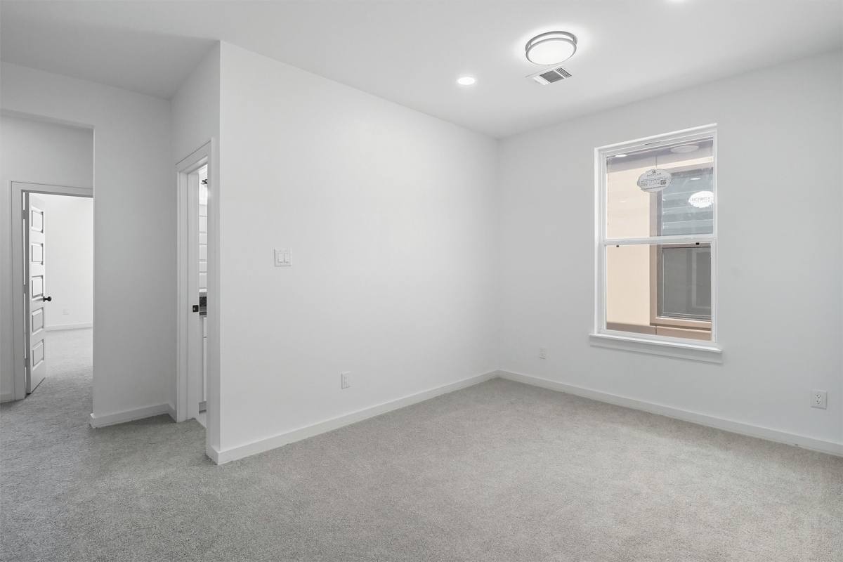 Apartment for rent at 2927 El Fenice Lane, Houston, TX 77057