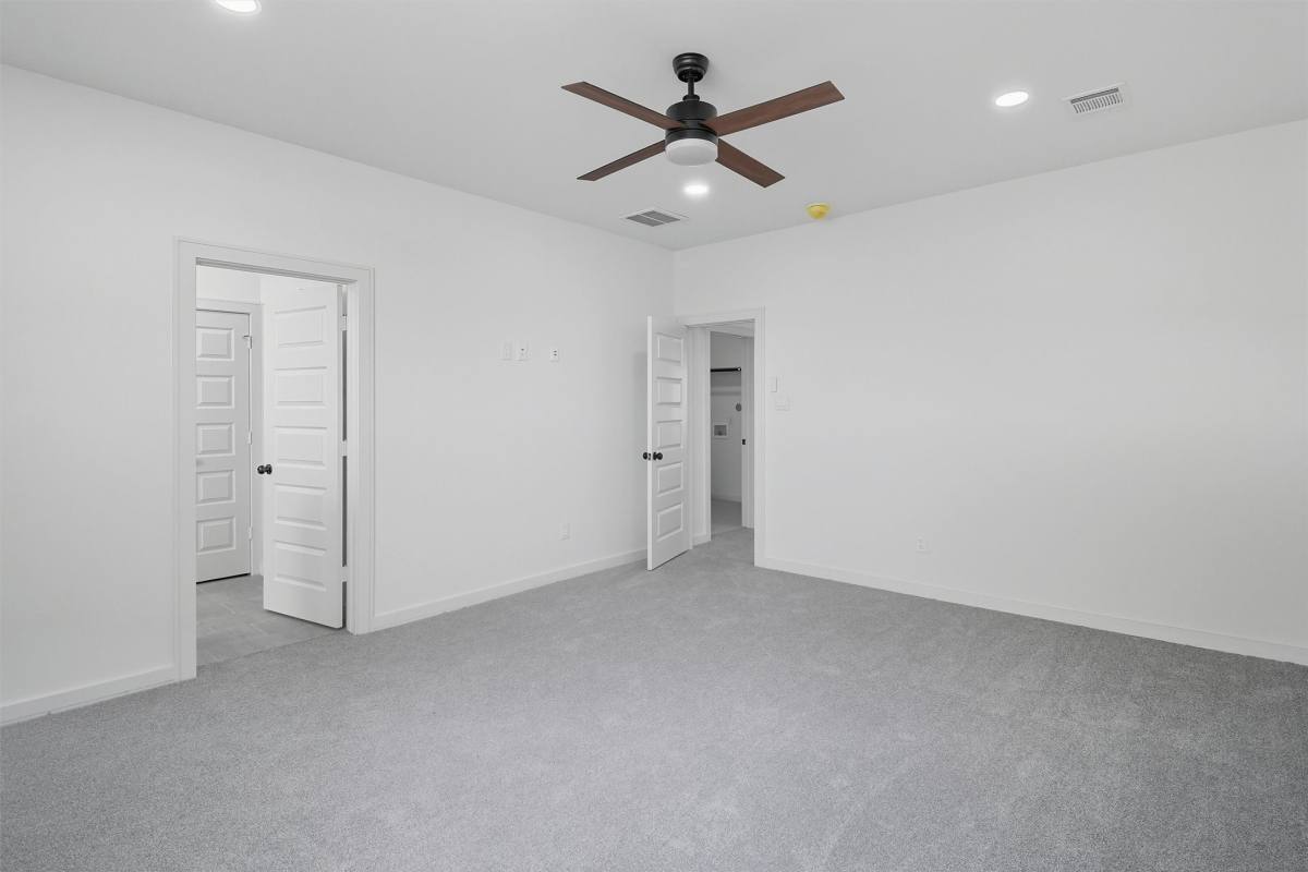Apartment for rent at 2927 El Fenice Lane, Houston, TX 77057