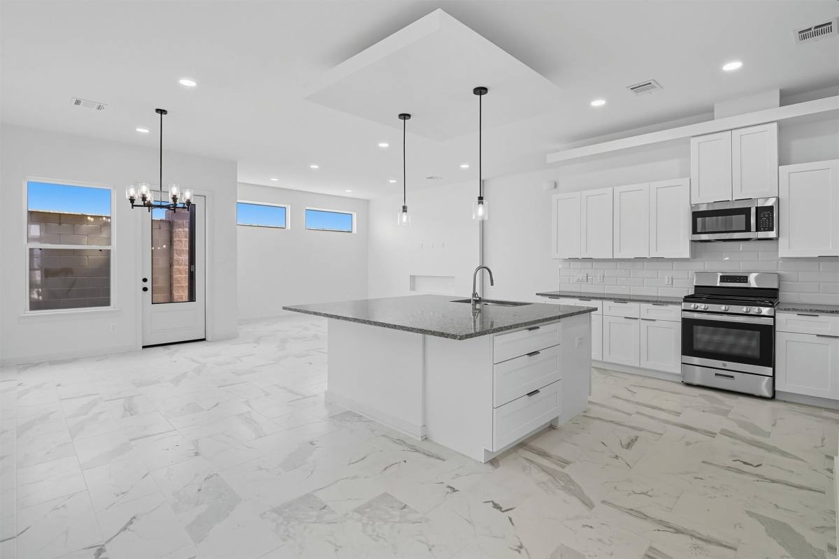 Apartment for rent at 2927 El Fenice Lane, Houston, TX 77057