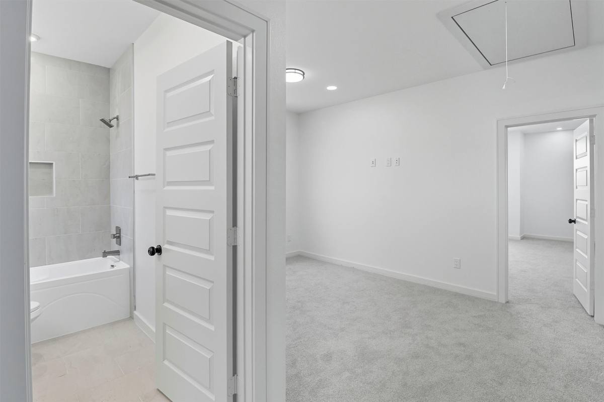 Apartment for rent at 2927 El Fenice Lane, Houston, TX 77057