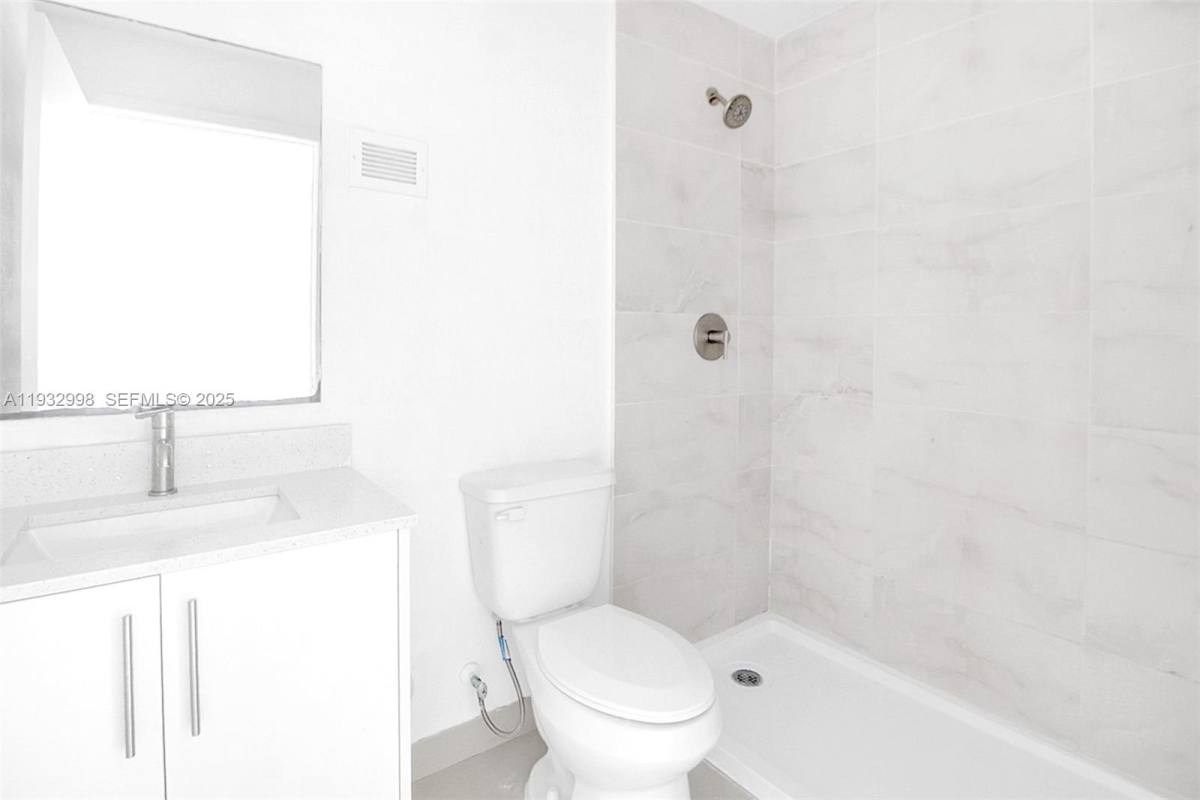 14482 SW 259th St, Homestead, FL 33032 - Townhouse For Rent - Image 9