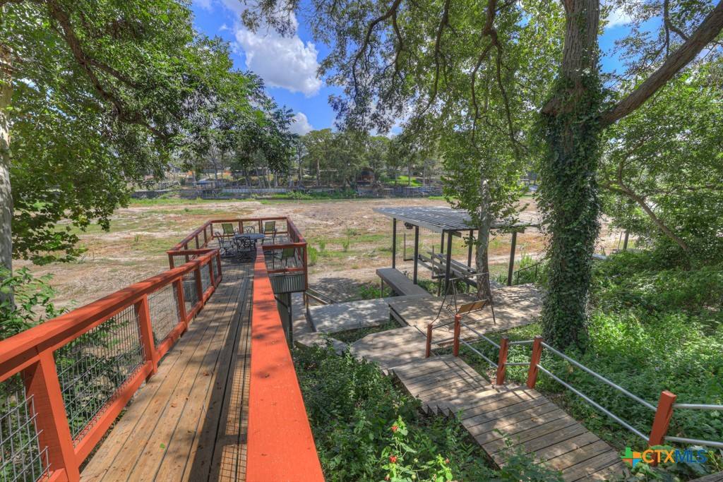 Apartment for rent at 1015 Reiley Rd, Seguin, TX 78155