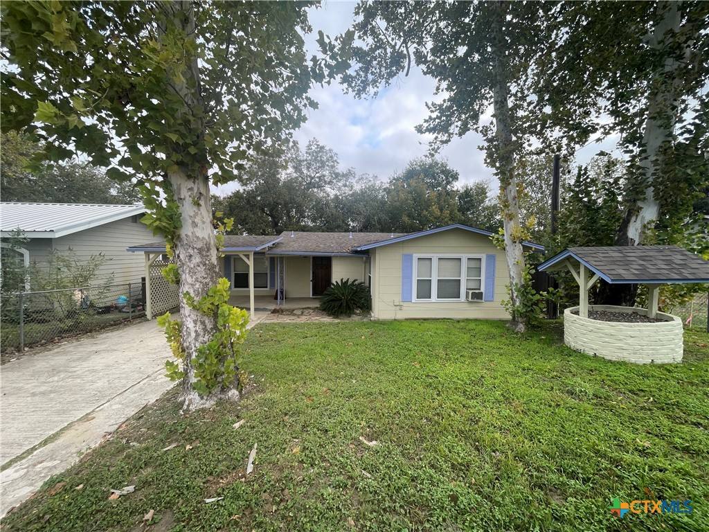 Apartment for rent at 1015 Reiley Rd, Seguin, TX 78155