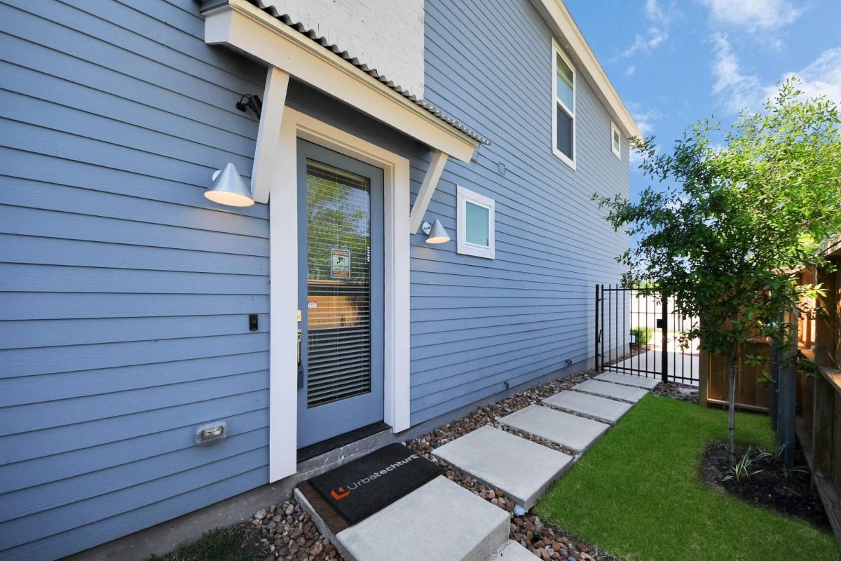 Apartment for rent at 1032 Glen Ave #1032D, Houston, TX 77088