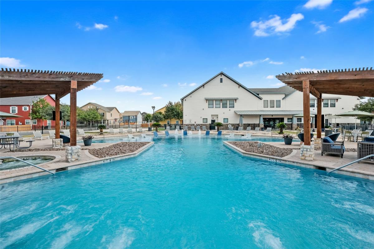 Apartment for rent at 12722-102 Idledale Dr, San Antonio, TX 78249