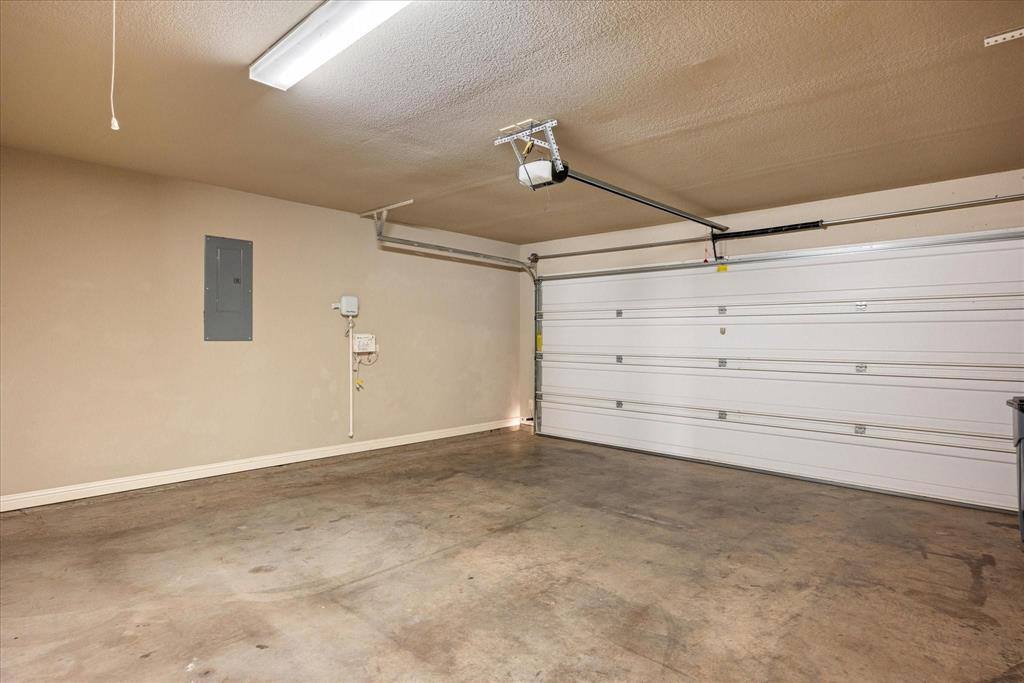 Apartment for rent at 107 Donna Circle #107, Granbury, TX 76049