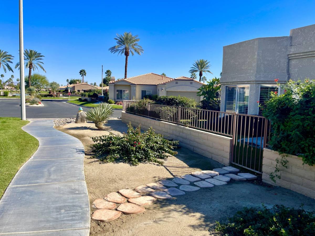 Apartment for rent at 48602 Paseo Tarazo, La Quinta, CA 92253
